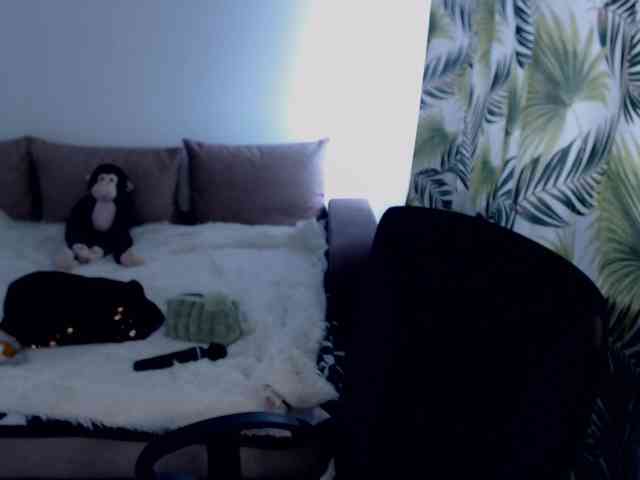 RianaCrystal webcam