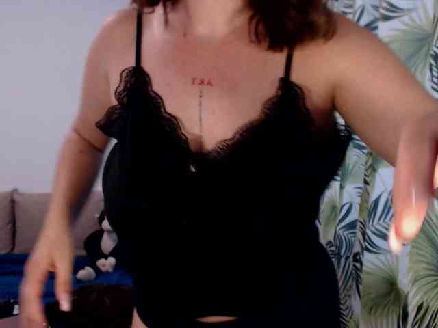 RianaCrystal webcam