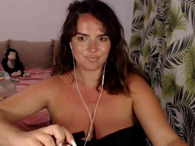 RianaCrystal webcam