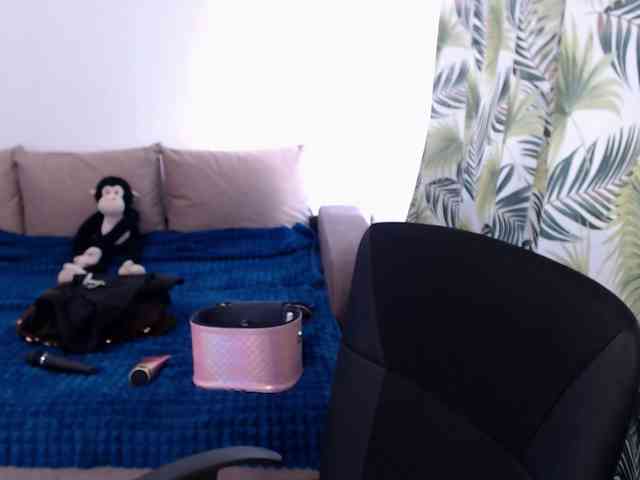 RianaCrystal webcam