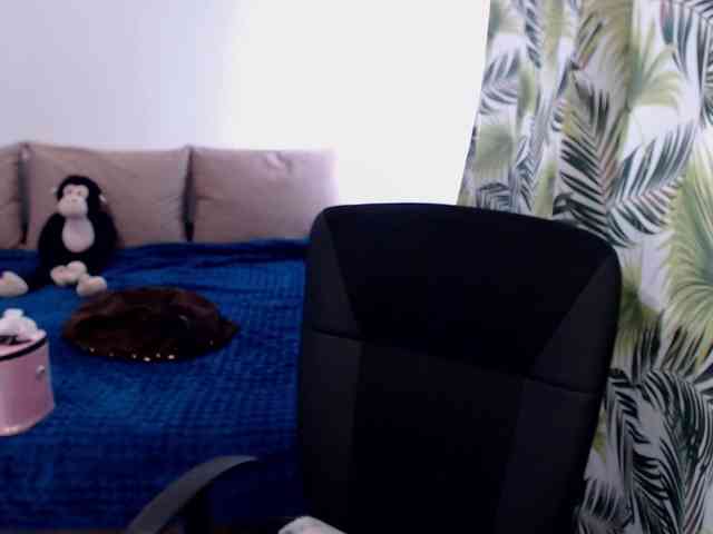 RianaCrystal webcam