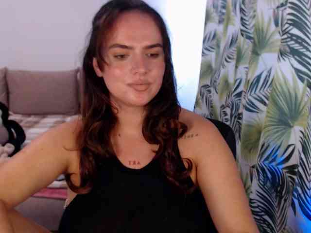 RianaCrystal webcam