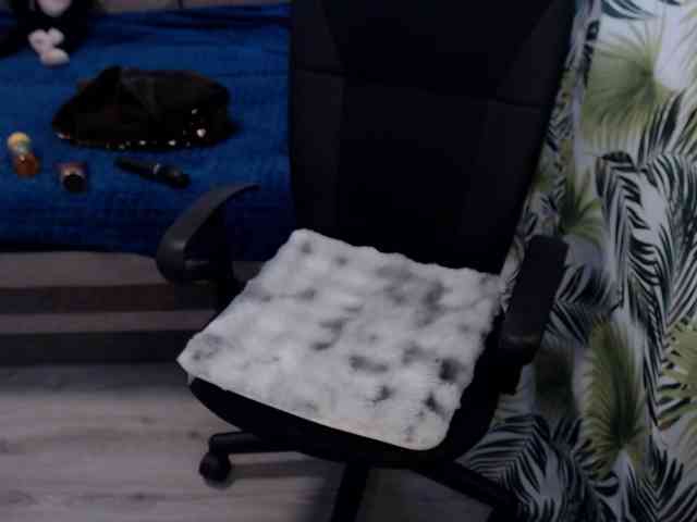 RianaCrystal webcam