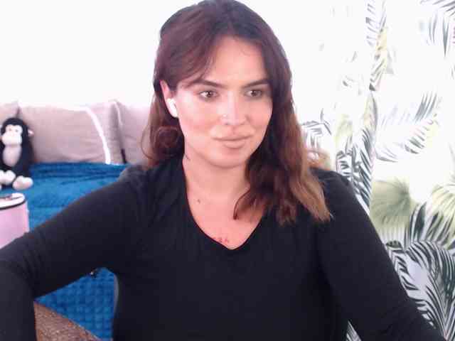 RianaCrystal webcam