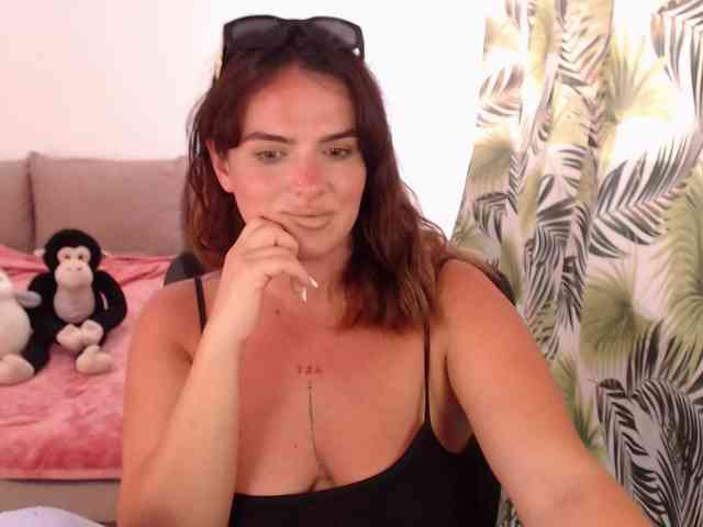 RianaCrystal webcam