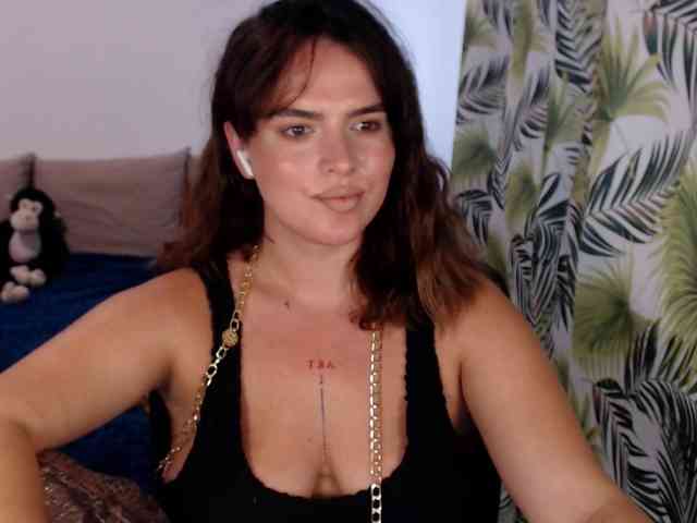 RianaCrystal webcam