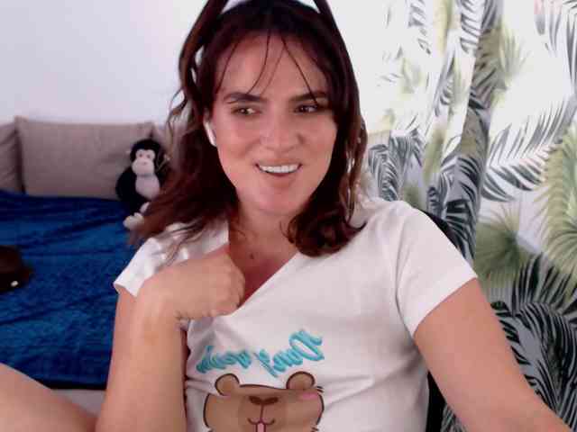 RianaCrystal webcam
