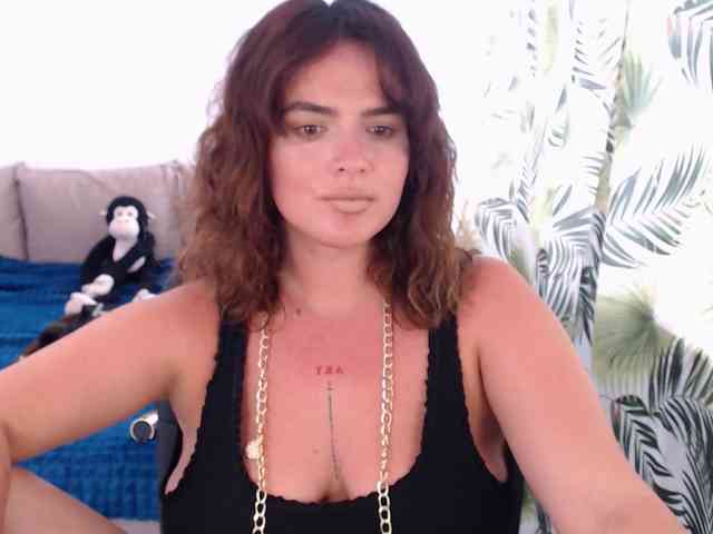 RianaCrystal webcam