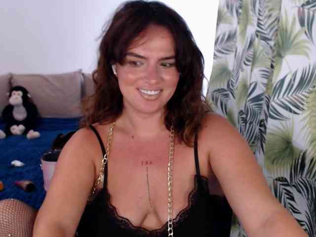 RianaCrystal webcam