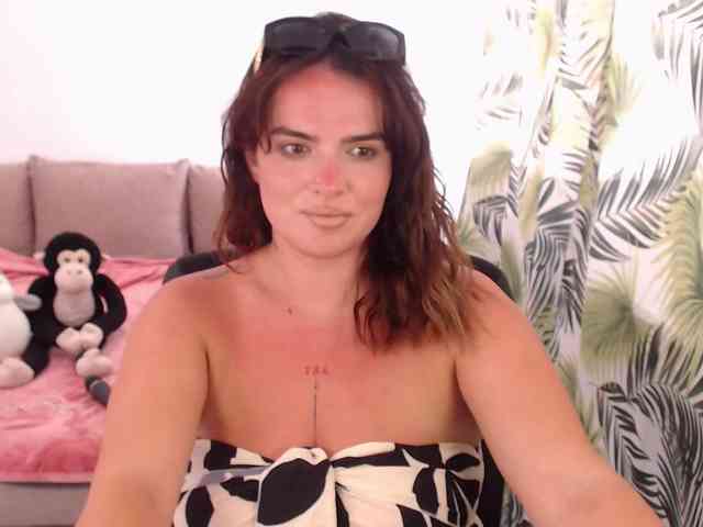 RianaCrystal webcam
