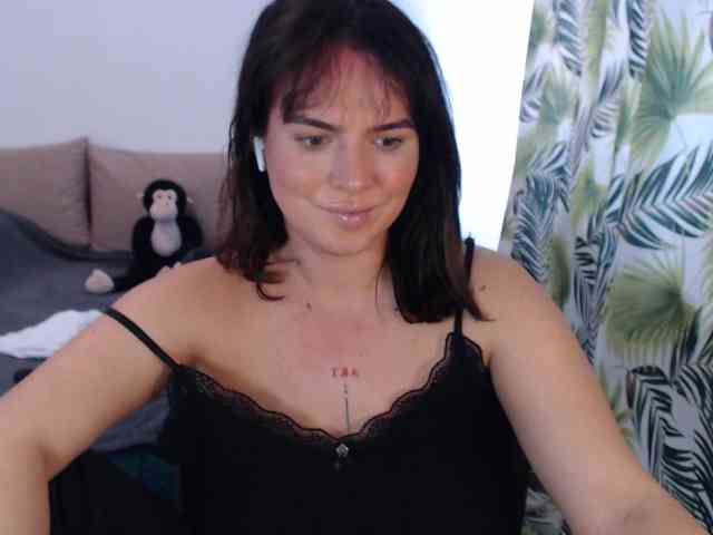 RianaCrystal webcam