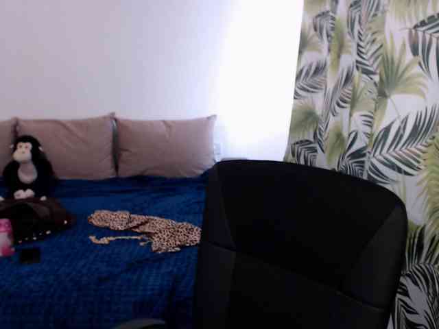 RianaCrystal webcam