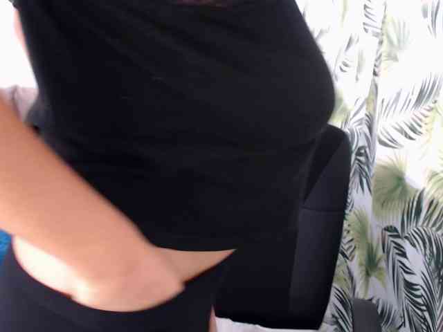 RianaCrystal webcam