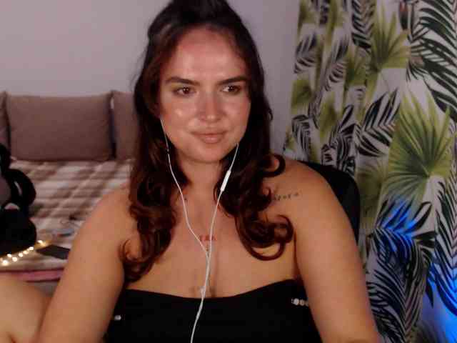 RianaCrystal webcam