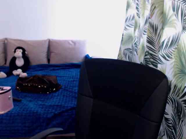 RianaCrystal webcam