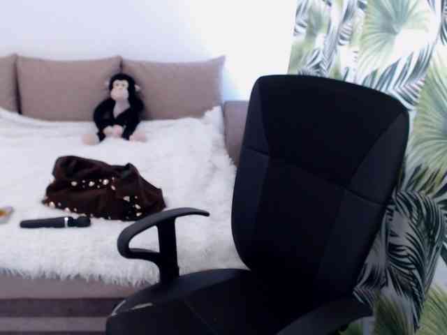 RianaCrystal webcam