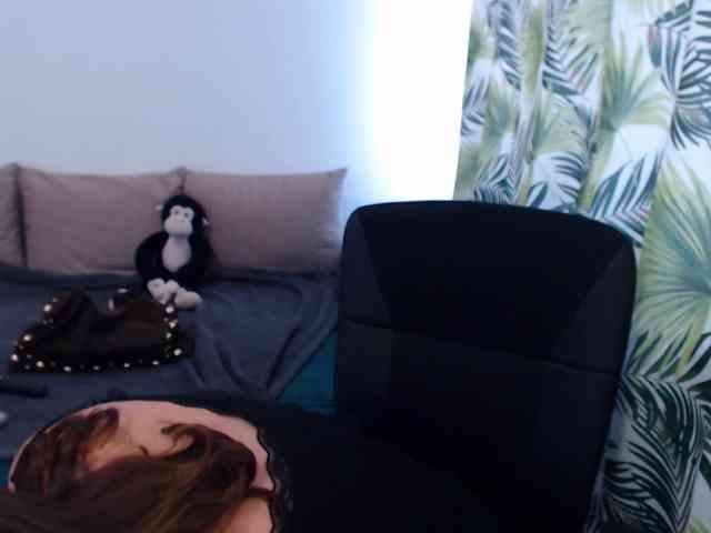RianaCrystal webcam