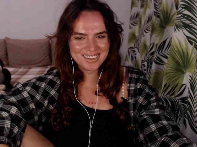 RianaCrystal webcam