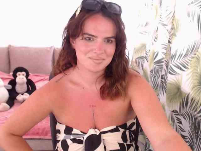 RianaCrystal webcam