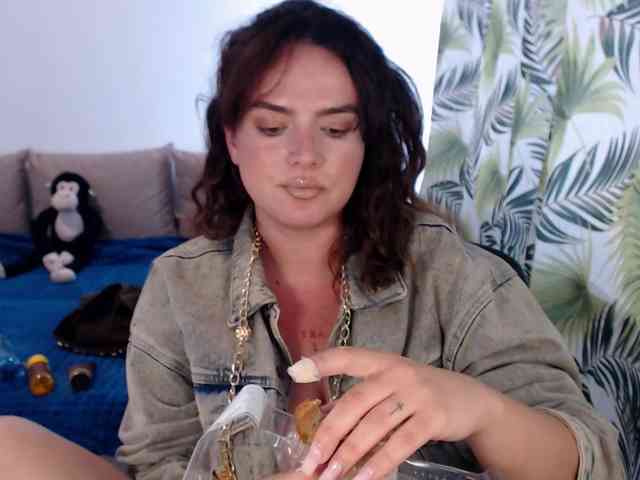 RianaCrystal webcam