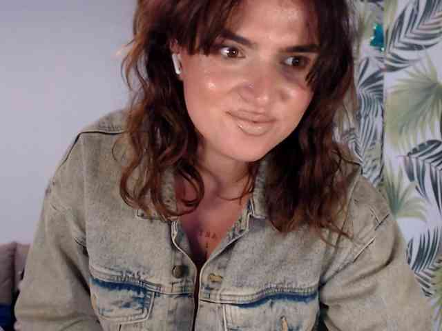 RianaCrystal webcam