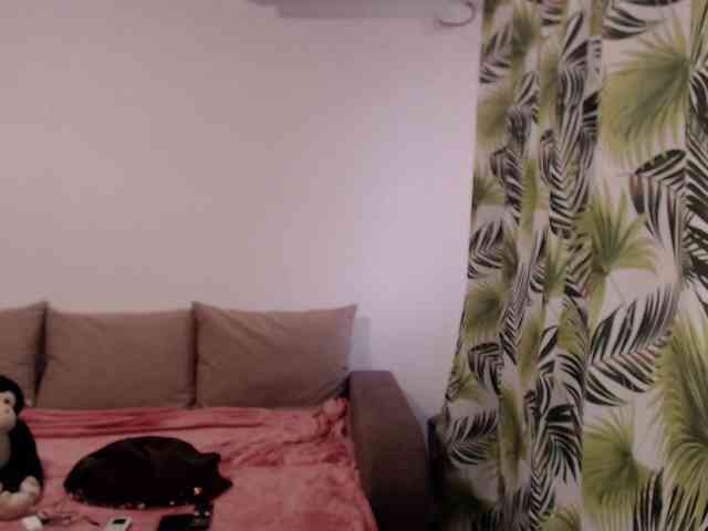 RianaCrystal webcam