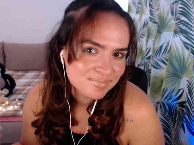 RianaCrystal webcam