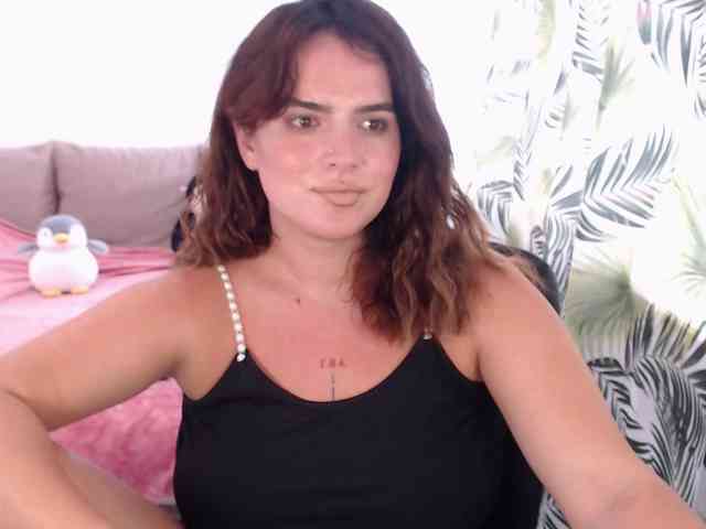 RianaCrystal webcam