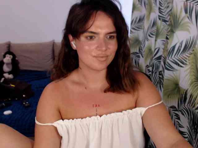 RianaCrystal webcam