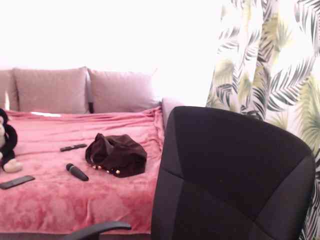 RianaCrystal webcam