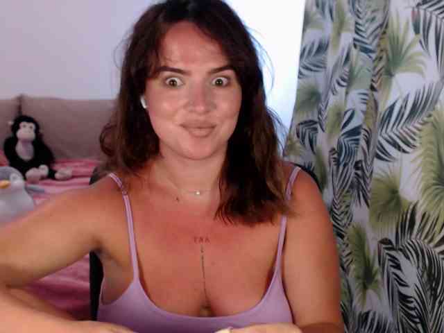 RianaCrystal webcam