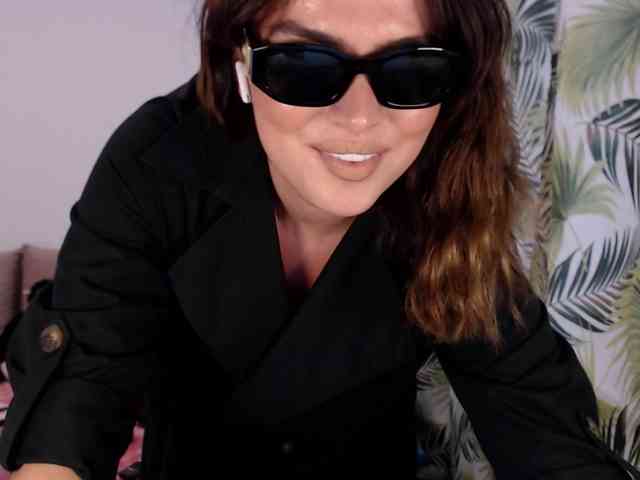 RianaCrystal webcam