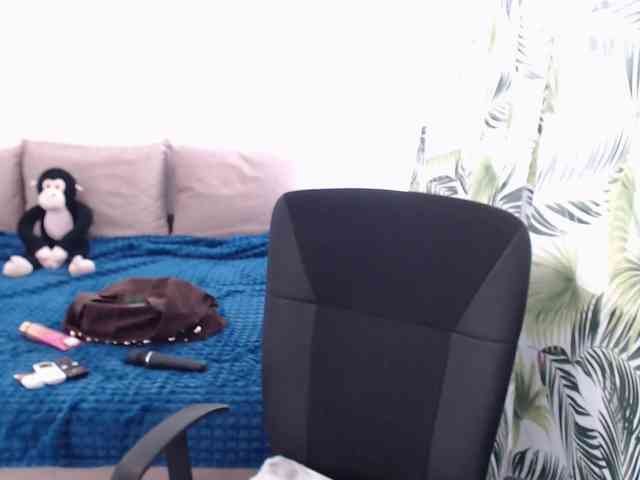RianaCrystal webcam