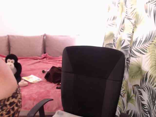 RianaCrystal webcam