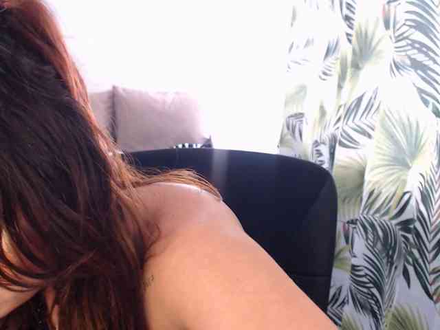 RianaCrystal webcam