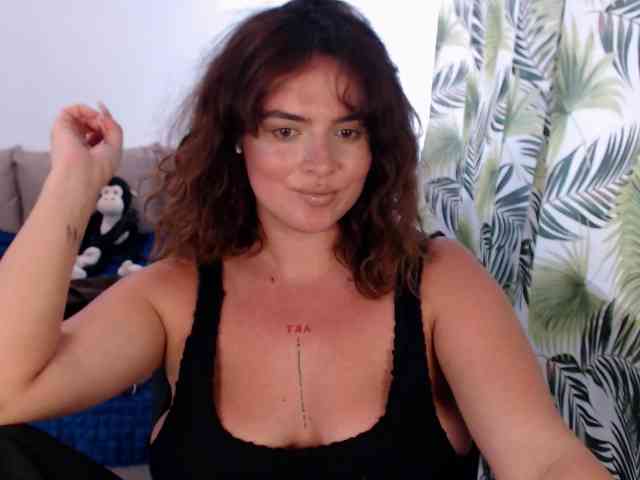 RianaCrystal webcam