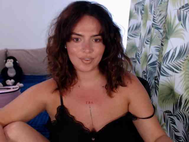 RianaCrystal webcam