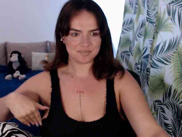 RianaCrystal webcam