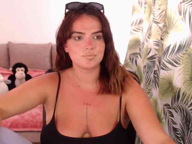 RianaCrystal webcam