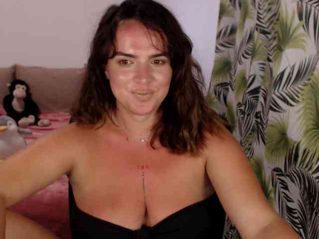 RianaCrystal webcam