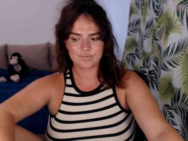 RianaCrystal webcam