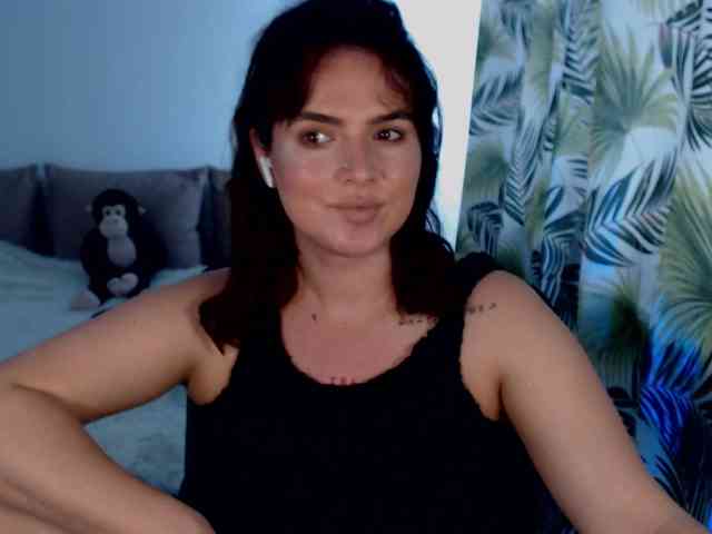 RianaCrystal webcam