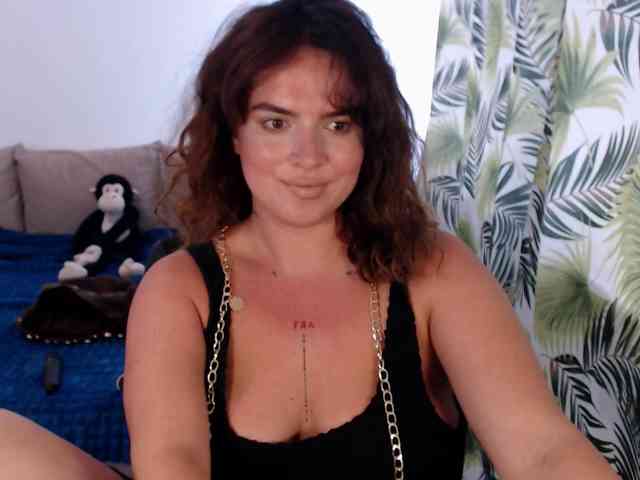RianaCrystal webcam
