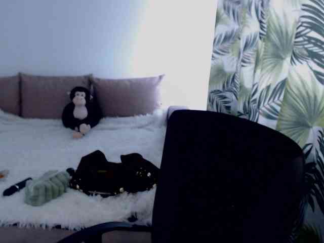 RianaCrystal webcam