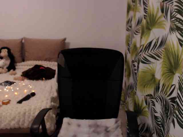 RianaCrystal webcam