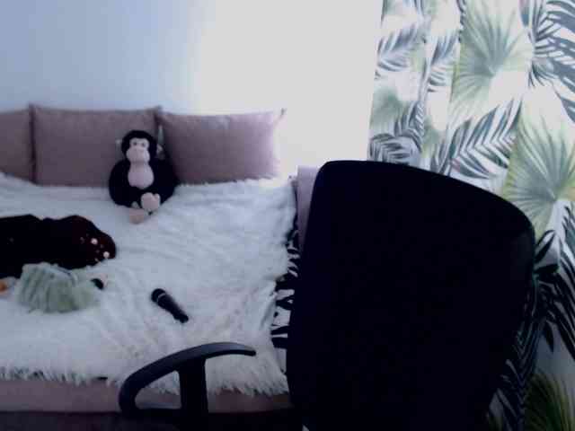 RianaCrystal webcam