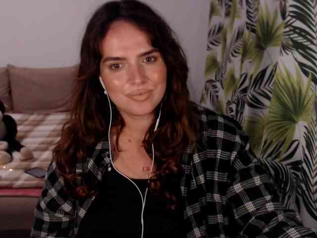RianaCrystal webcam