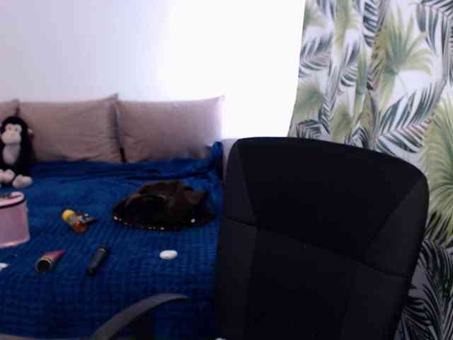 RianaCrystal webcam