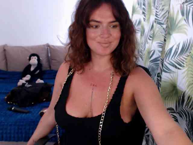 RianaCrystal webcam