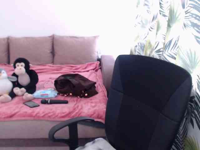 RianaCrystal webcam
